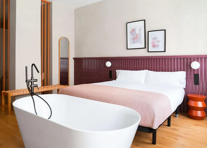 Limehome Calle Pureza شقة